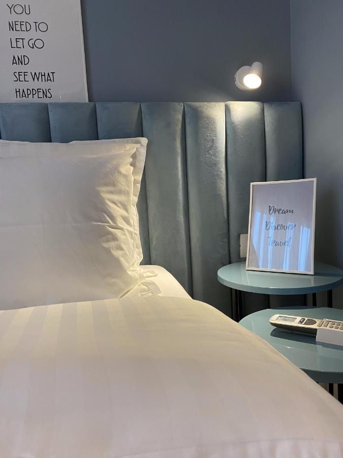 Living Studio Apartments Тирана Екстер'єр фото