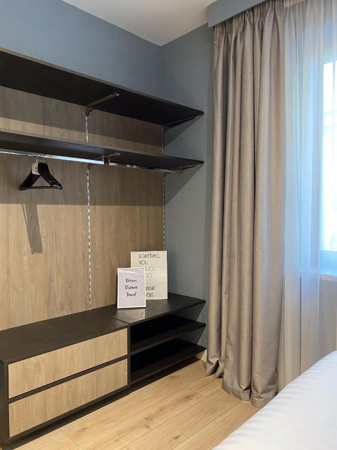 Living Studio Apartments Тирана Екстер'єр фото