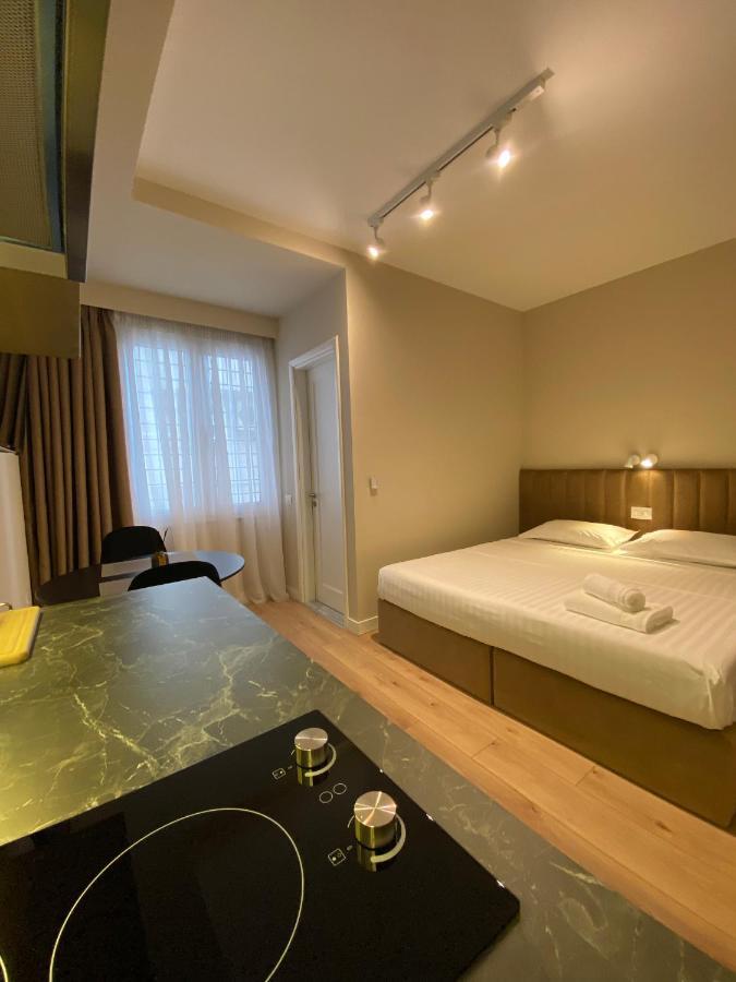 Living Studio Apartments Тирана Екстер'єр фото