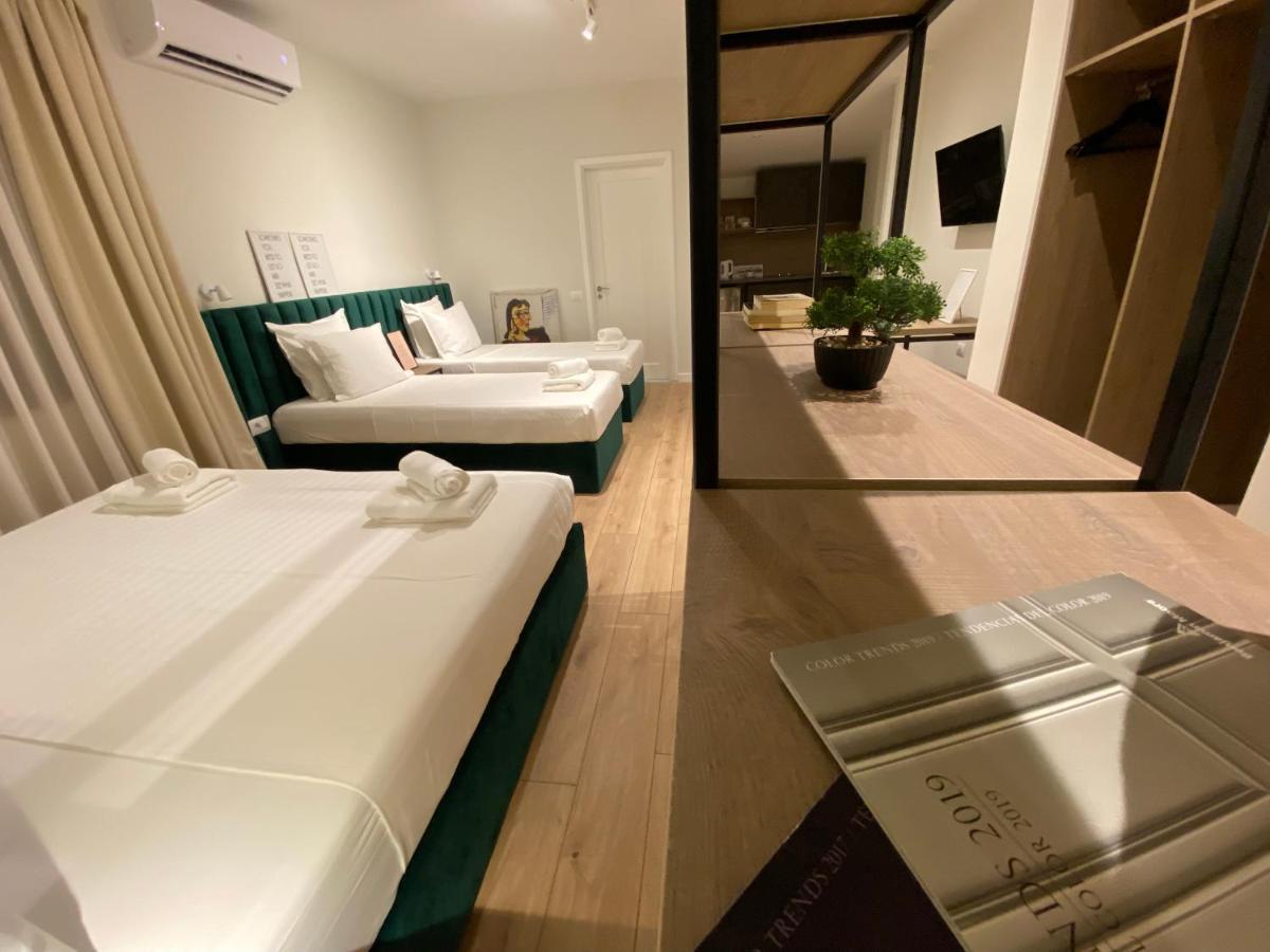 Living Studio Apartments Тирана Екстер'єр фото
