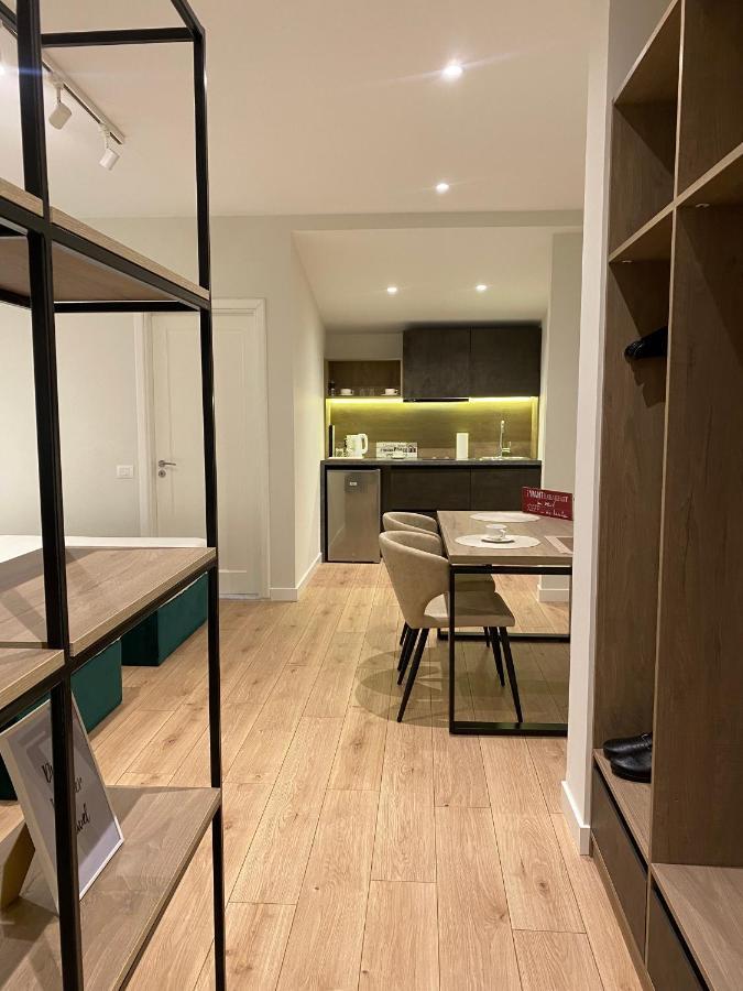 Living Studio Apartments Тирана Екстер'єр фото